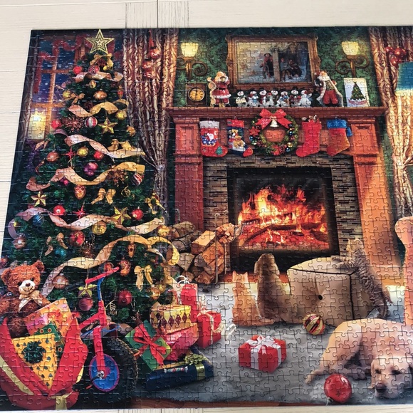 Ravensburger 1500 Piece Puzzle Christmas Eve - Picture 3 of 6